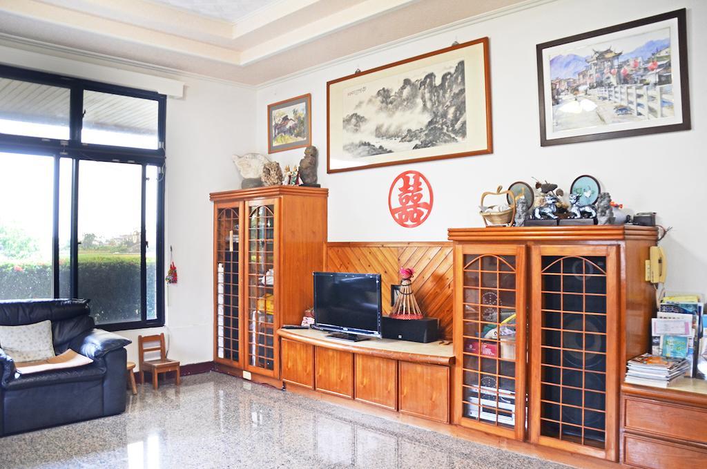 Kaohsiung Meinong Rabbit Paul Homestay B&B Mei-nung Екстериор снимка